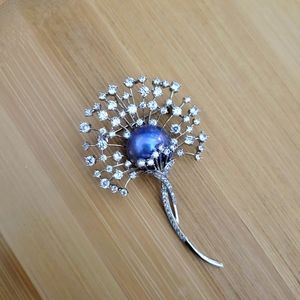 Dandelion Mabe Pearl Pendant Brooch